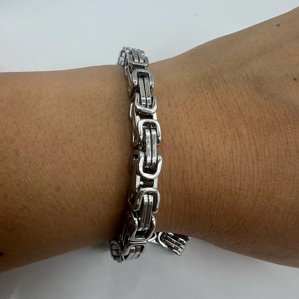Silver Chain Link Bracelet